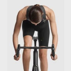 Assos UMA GTV Bib Short C2 Cuissard Femme 16 Assos UMA GTV Bib Short C2 Cuissard Femme -Vêtements De Cyclisme assos uma gtv bib short c2 cuissard femme bib pants 1210238 3 43002 4