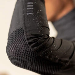 GOBIK Exo Veste 9 GOBIK Exo Veste -Vêtements De Cyclisme gobik exo veste jackets 10 05 003 3 42399 3