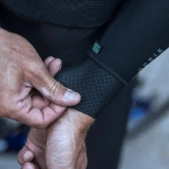 GOBIK Haru Manchettes Thermiques -Vêtements De Cyclisme gobik haru manchettes thermiques leg et arm warmers 15 06 004 3 42403 3