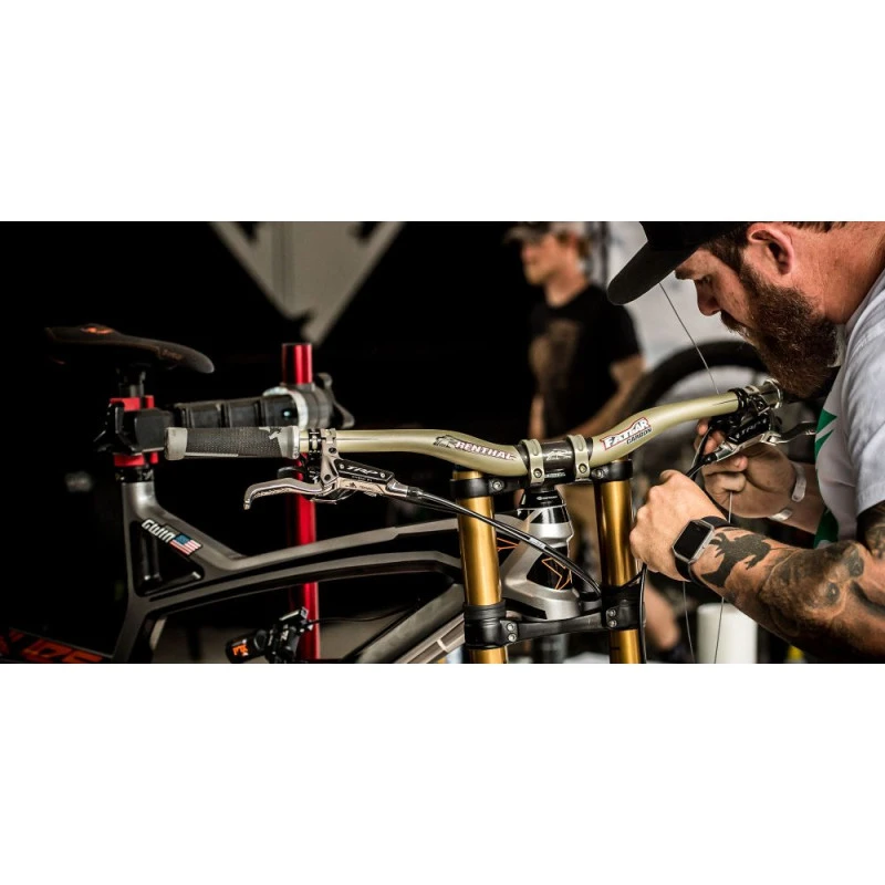 Renthal Fatbar DH Carbon 35MM 800MM Cintre 6 Renthal Fatbar DH Carbon 35MM 800MM Cintre – Image 4